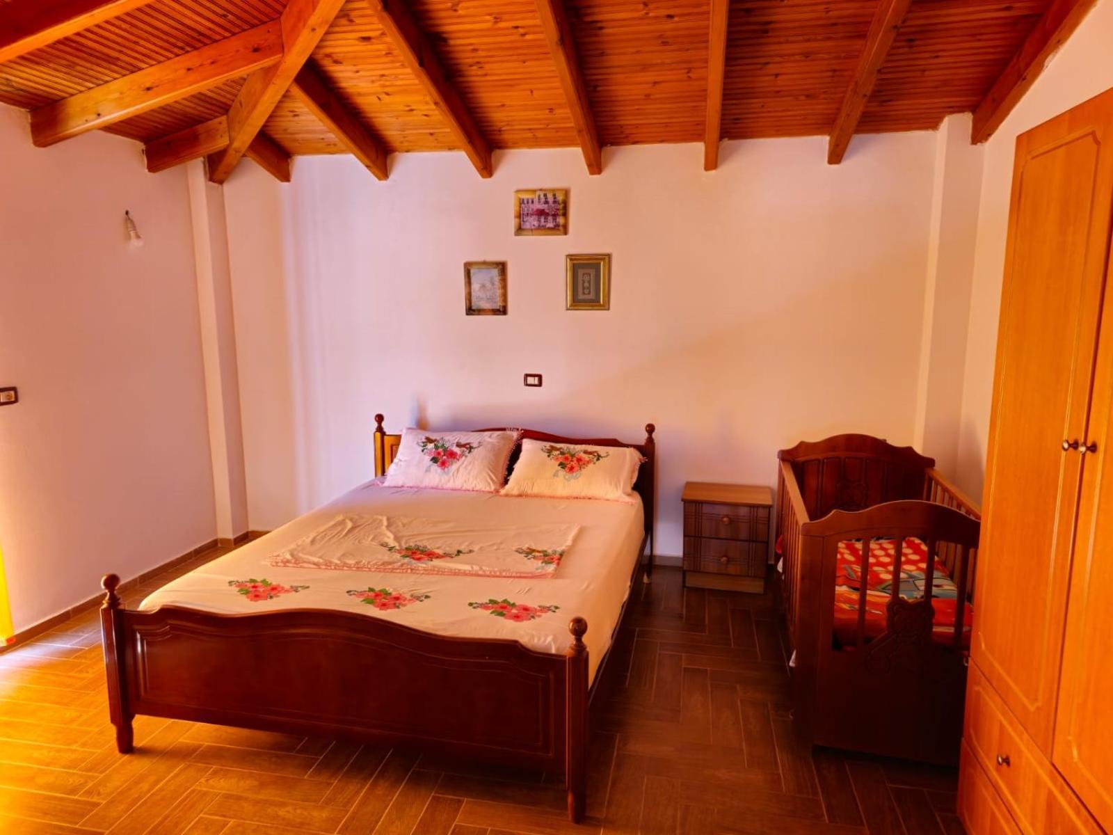 Caushi Apartments Ксамил Екстериор снимка