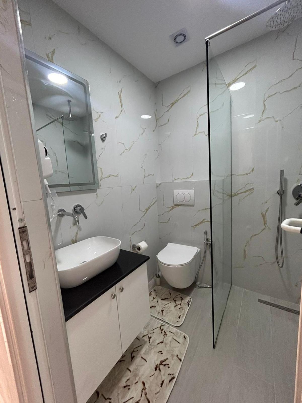 Caushi Apartments Ксамил Екстериор снимка