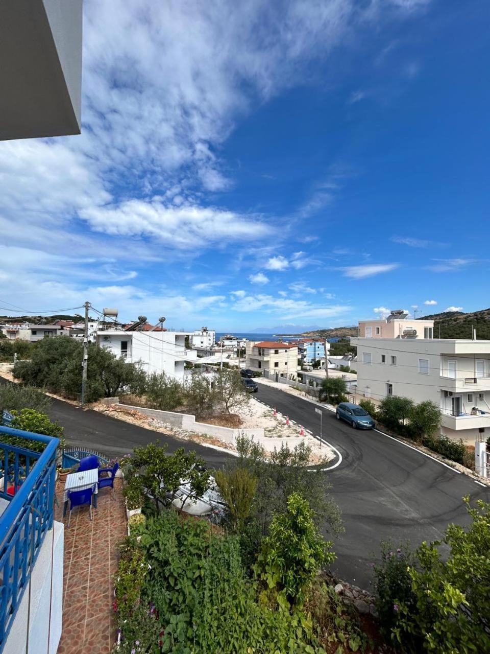Caushi Apartments Ксамил Екстериор снимка